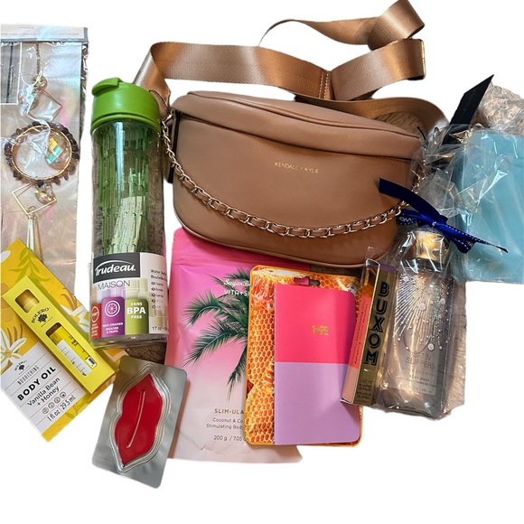 Spring & Easter Mystery Box - Picture 10 of 11